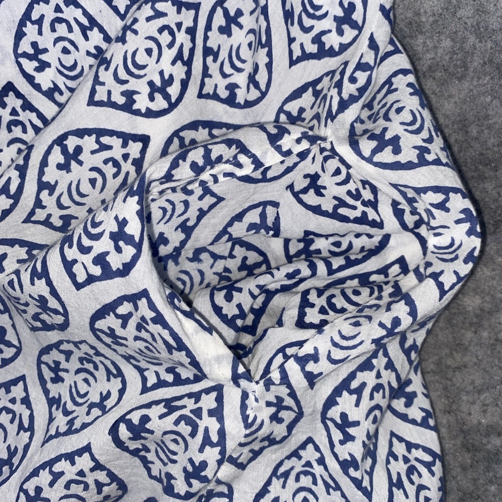 Liza Byrd Tunic Top Women's Small‎ Blue & White Damask Print Beachy Nautical - Picture 9 of 13